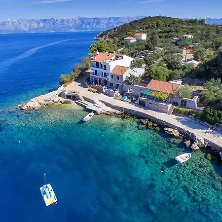 Gostinjska kuća Double Uvala Pokrivenik 2069i 3*